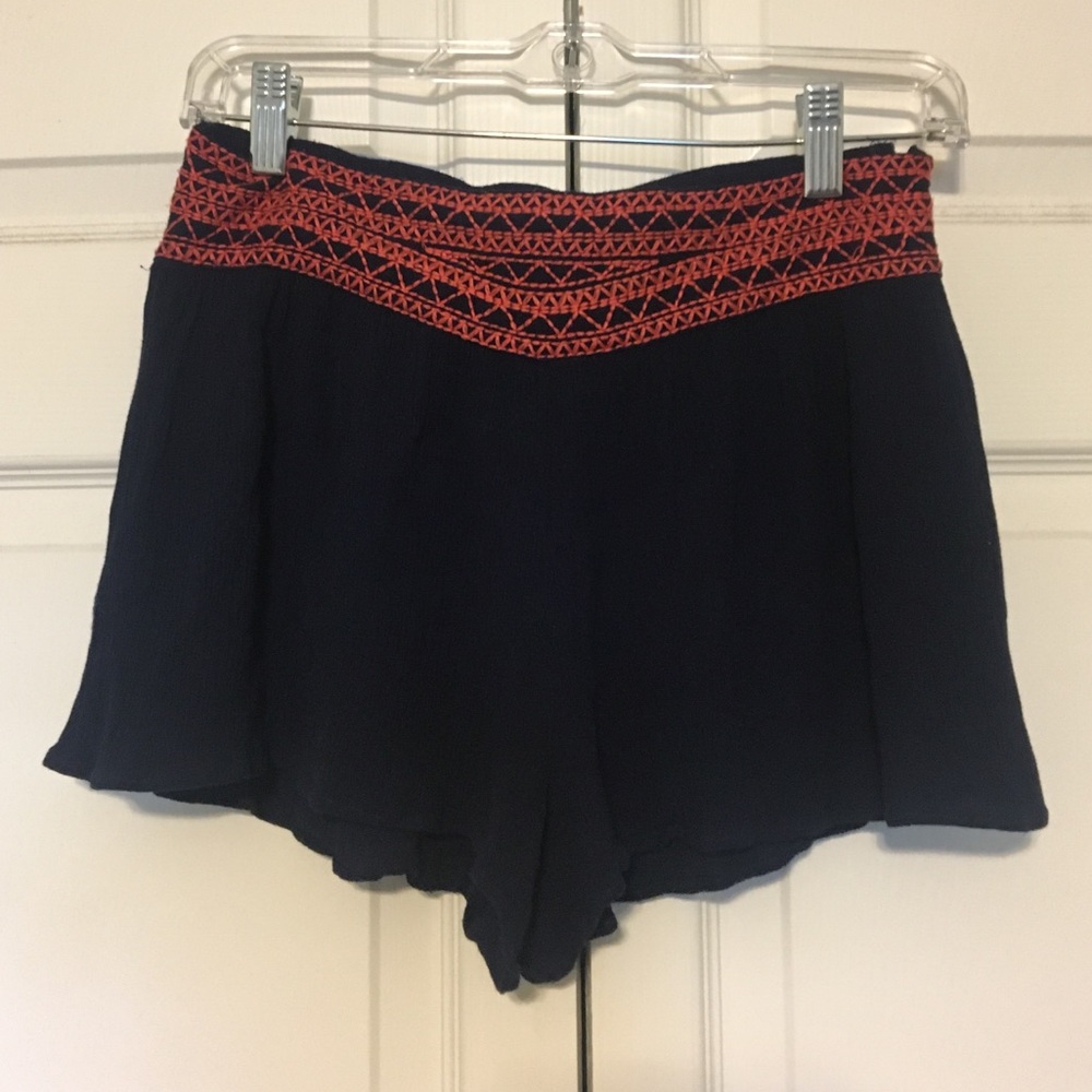 High-Waisted Flowy Navy Shorts (Francesca’s)